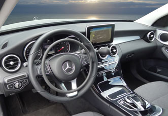 Mercedes C-Klasse BR205 mit Kempf Fahrhilfen