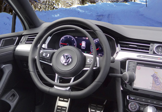 Volkswagen Passat Bluetec mit Darios Fahrhilfen