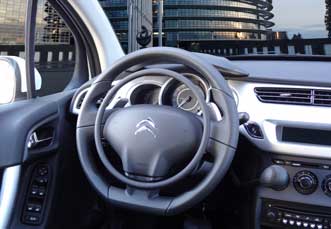 Citroën C3 mit digitalen Fahrhilfen Darios für Fahrer mit Behinderung