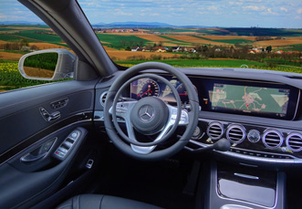 Mercedes S-Klasse mit Darios Fahrhilfen